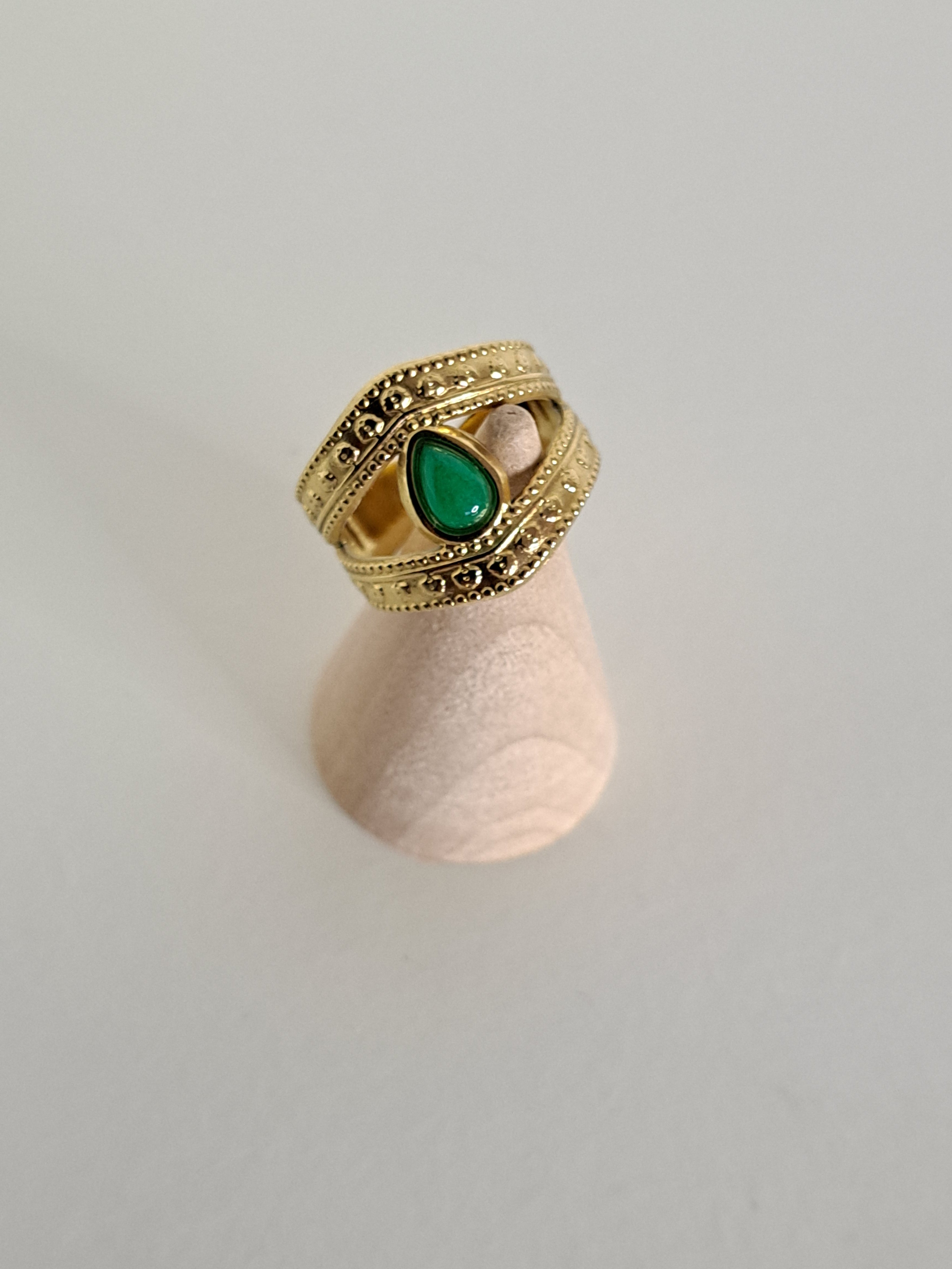 Bague pierre verte